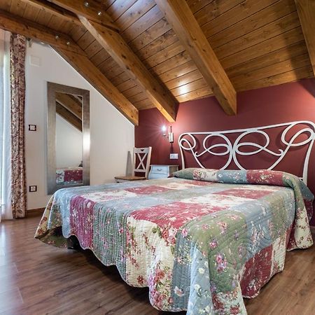 Casa Bergua Guest House Viu ภายนอก รูปภาพ
