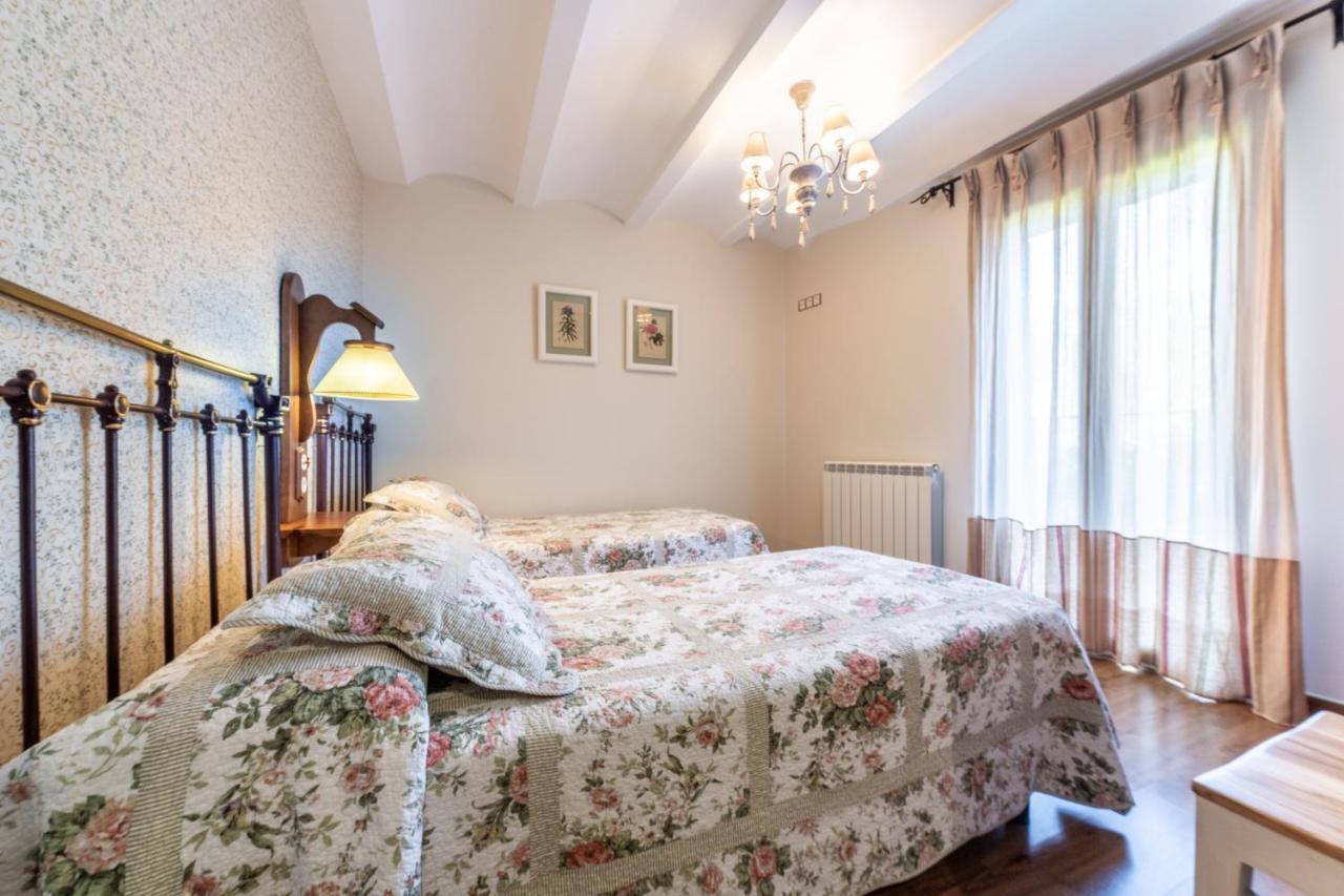 Casa Bergua Guest House Viu ภายนอก รูปภาพ